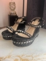 Louboutin сандали с платформа, снимка 3