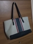 Tommy hilfiger оригинална чанта , снимка 3