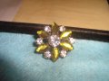 СТАРА ФЛОРАЛНА АРТ НУВО БРОШКА - ЦВЕТЕ с ОЛИВИН и ЦИРКОН КАМЪНИ 27190, снимка 4