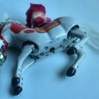 Винтидж тенекиена играчка маймуна върху  кон, снимка 3 - Колекции - 40124408