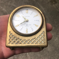 стар малък настолен часовник с латерна "EUROPA MUSIC ALARM", снимка 3 - Антикварни и старинни предмети - 44582406
