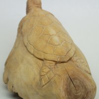 Дървена гъба водна костенурка ръчна изработка уникален подарък, снимка 3 - Статуетки - 36804590