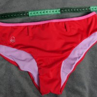 Нов червен бански полу-боксер/бразилиана С/М размер, снимка 1 - Бански костюми - 37195811