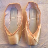 Studios Professional FREED of London нови дамски маркови обувки за балет размер 3,5 ЕЕ (EU-36)., снимка 2 - Други - 42864417