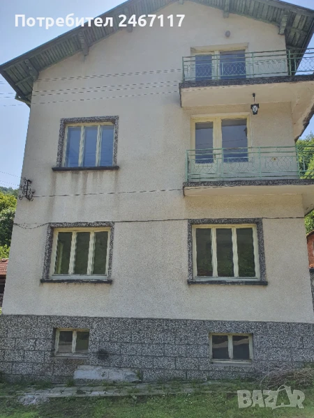 Продавам масивна двуетажна къща, с. Чифлик, Троянско, снимка 1