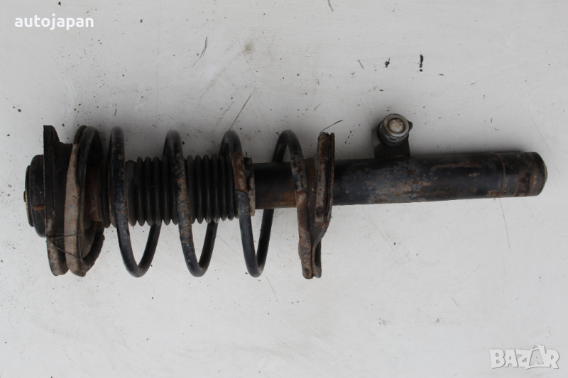 Преден ляв амортисьор с пружина Пежо 206 1.4 75кс 2врати 02г Peugeot 206 1.4 75hp 2002, снимка 1
