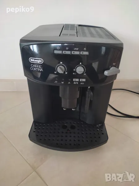 Продавам Употребявана кафемашина робот пълен автомат DELONGHI KAFE KORTINA BLACK, снимка 1