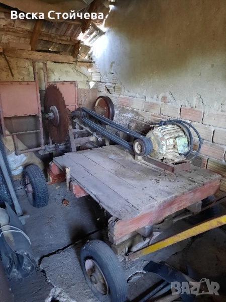Трифазен циркуляр за рязане на дърва с люлка , снимка 1