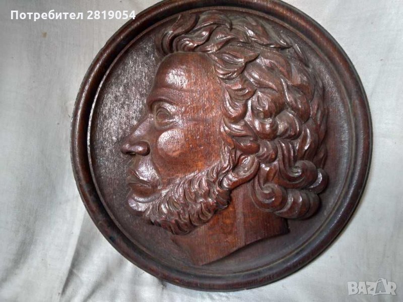 Барелефи на руски писатели изработени от Буково или Дъбово дърво прекрасно изпълнение , снимка 1