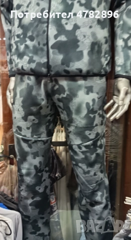 Камуфлаж Nike Tech Fleece, снимка 2 - Спортни дрехи, екипи - 54115906