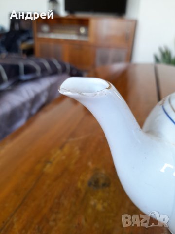 Стар порцеланов чайник #3, снимка 3 - Антикварни и старинни предмети - 40876252