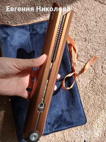 Оригинална преса за коса Dyson, снимка 6 - Козметични уреди - 53913448