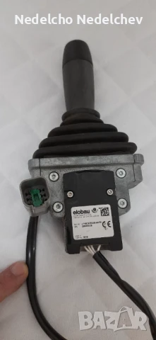 Едноосен джойстик ELOBAU J7H6CA0EA0AAAF01 за товарач и друга техника