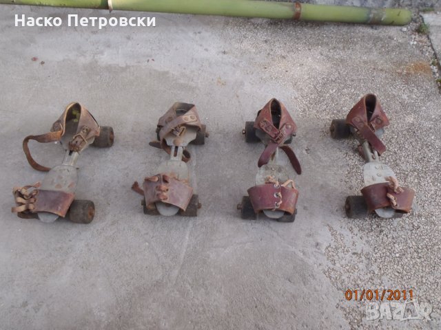 Ретро ролкови кънки от социализма - 2 чифта.