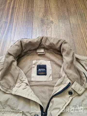 Страхотно мъжко тънко яке HUGO BOSS размер 48 / М, снимка 5 - Якета - 47587574