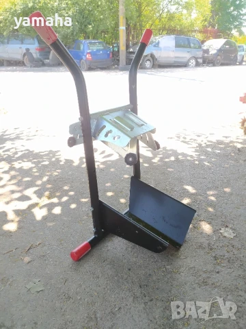 Транспортна стойка за мотор 