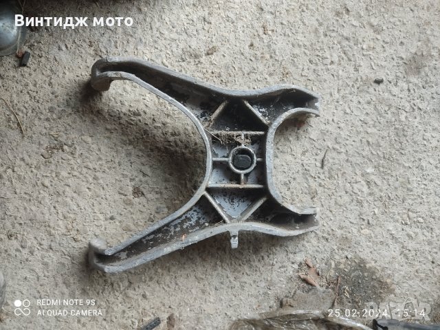 Стойка степенка опора централна МЗ емзе емзет етз, снимка 2 - Други ценни предмети - 44462183