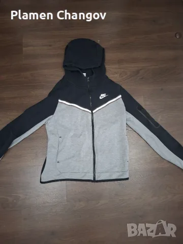 Оригинален суичър Nike Tech Fleece
