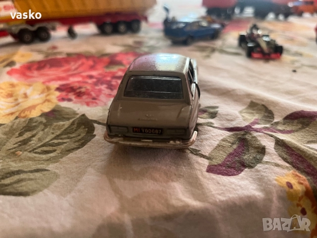 Polistil Italy 1:43 Пежо504, снимка 4 - Колекции - 52653140