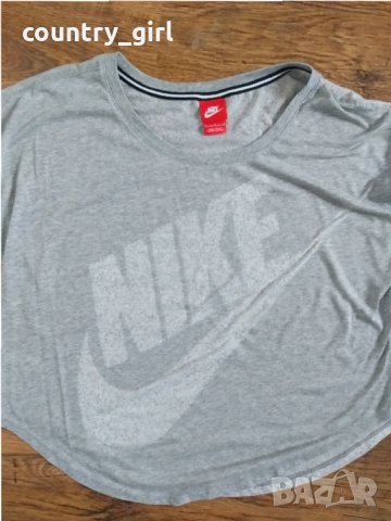 Nike Signal Tee-Mezzo - страхотна дамска тениска КАТО НОВА, снимка 2 - Тениски - 29174017