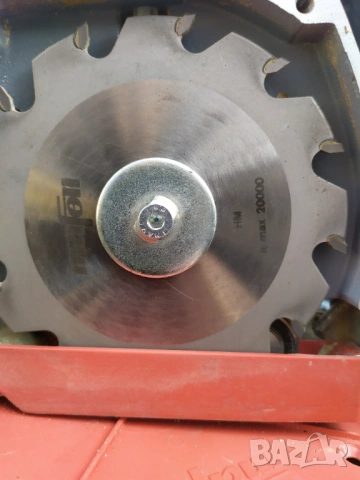 Mafell KFU 1000 - машина , фреза за фуги на подови настилки, снимка 12 - Циркуляри - 53877432