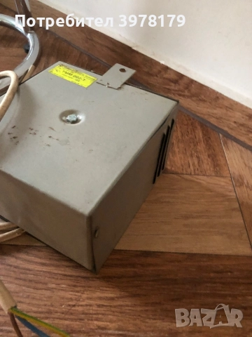 Трансформатор от 220V- на 110V