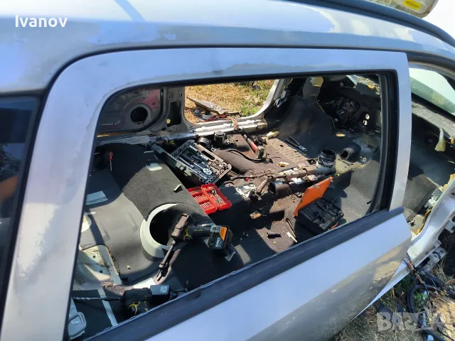 Задна дясна врата за Опел Астра Х Opel Astra H, снимка 3 - Части - 56234046