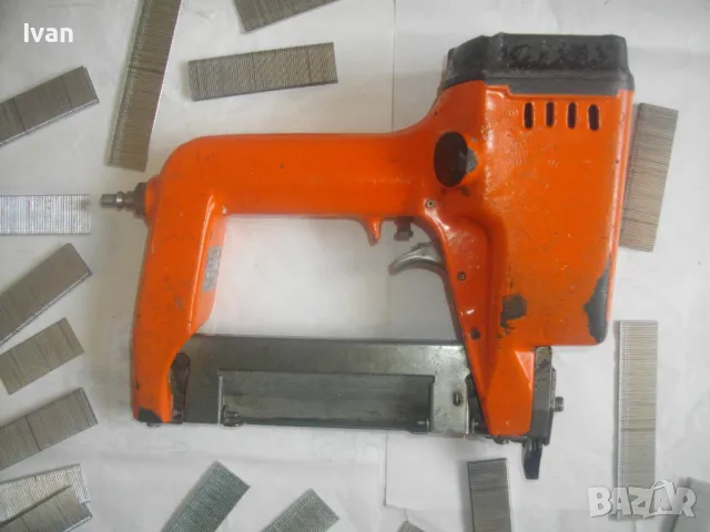 HOLZ-HER Typ B 3412 - Made in Germany Строителен ПНЕВМАТИЧЕН ТАКЕР ЗА СКОБИ 16-41мм Отличен Голям , снимка 3 - Други инструменти - 47782015