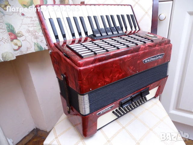 Акордеон Велтмайстер Стела 60 баса, снимка 4 - Акордеони - 52804827