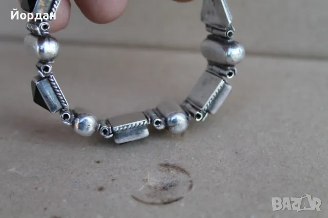 Дамска сребърна гривна с оникс, снимка 6 - Гривни - 50209898