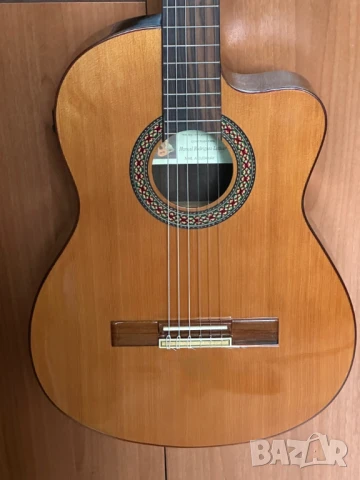 Испанска Класическа - електро китара Manuel Rodriguez A Cutaway, снимка 1