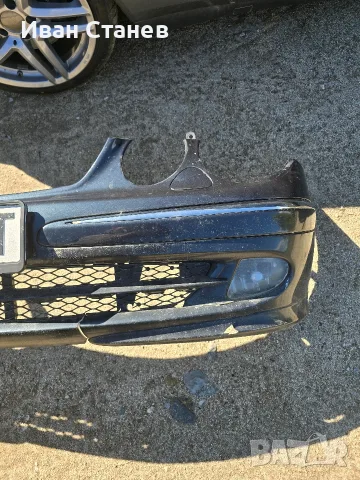 предна броня Mercedes w211 04г., снимка 4 - Части - 56542382