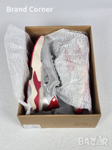 Нови дамски маратонки Steve Madden - Setback - размер 39, снимка 7 - Маратонки - 54341640