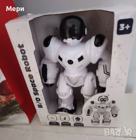 Играчка робот с движеща се музика и светлини, черен/бял , снимка 2 - Други - 54040920