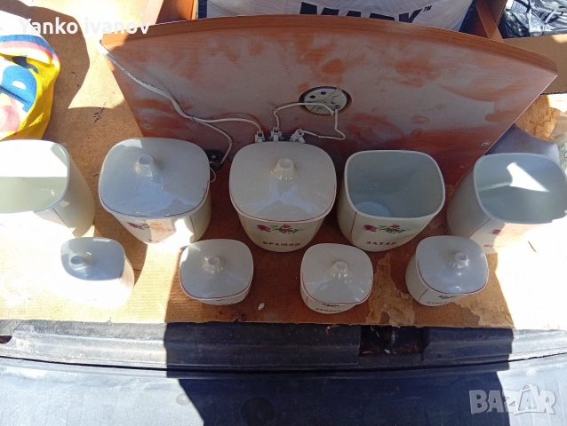 Порцеланови буркани сервиз, снимка 4 - Сервизи - 54135717