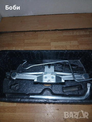 Органайзер с инструменти Дачия Дъстър, снимка 10 - Аксесоари и консумативи - 53964001