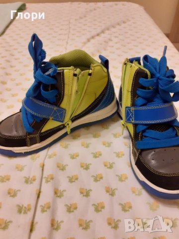 Ботички Кларкс , снимка 2 - Детски боти и ботуши - 38071201