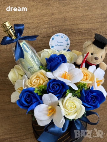 Букет за абитуриенти, снимка 3 - Подаръци за жени - 54273753