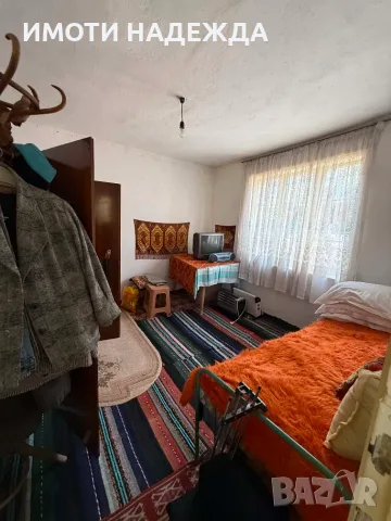 Къща в гр. Нови пазар, снимка 15 - Къщи - 56465440