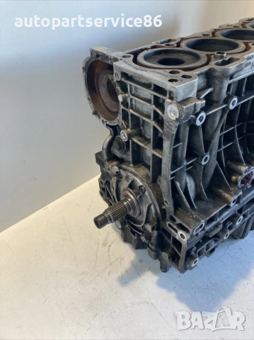 Долен блок на двигателя за Volvo S80 2400CC 185HP 136KW D5244T4 (2009) 30677367, снимка 2 - Части - 54029530