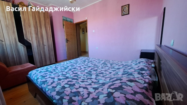 Продавам 2 етажа от къща,гараж със канал и изба, двор и навес , снимка 13 - Етаж от къща - 52918381