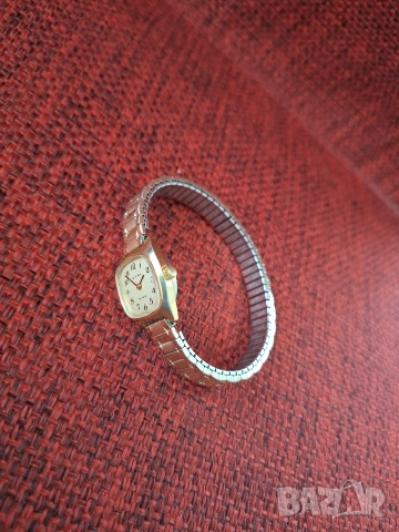 Позлатен дамки винтидж часовник GÜTHRA, снимка 3 - Дамски - 54014441