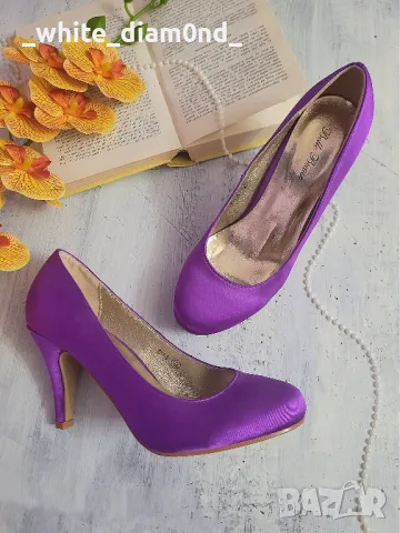 Уникални лилави дамски обувки на ток номер 38 