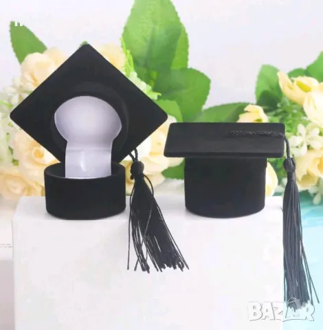 Тога шапка кутийка кутия за бижу колие пръстен обеци подарък абитуриент завършване дипломиране, снимка 5 - Други - 46059996