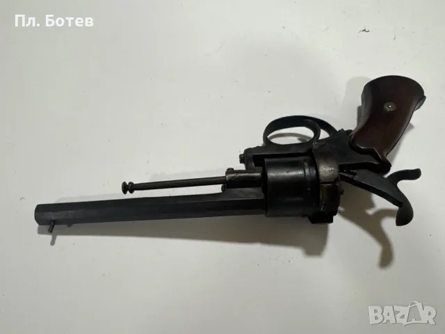 Стар военен револевер, снимка 4 - Антикварни и старинни предмети - 56294837