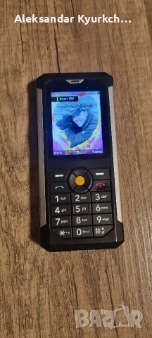 Cat B100, здрав (rugged) мобилен телефон, снимка 2 - Други - 53025047