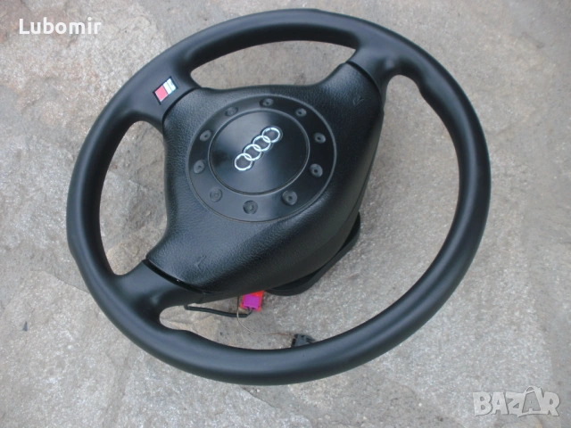 Волан трилъчев - оригинален S Line - Audi A4 - 1995 до 1997 год, снимка 5 - Аксесоари и консумативи - 53915338