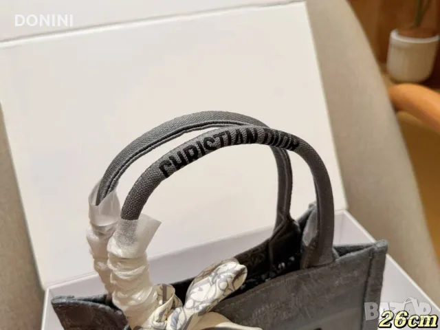 Christian Dior Дамска чанта, кожа, снимка 3 - Чанти - 56551640