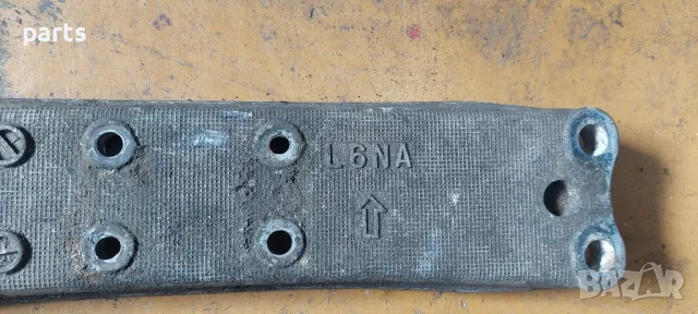 Стойка - Лапа Скоростна Кутия - Двигател  Лексус ИС200 , снимка 4 - Части - 47755820