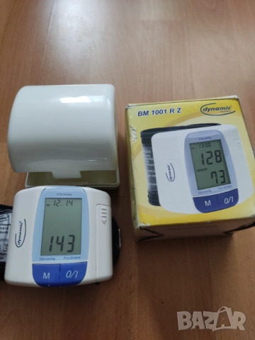 Чисто нов дигитален апарат за кръвно за китка